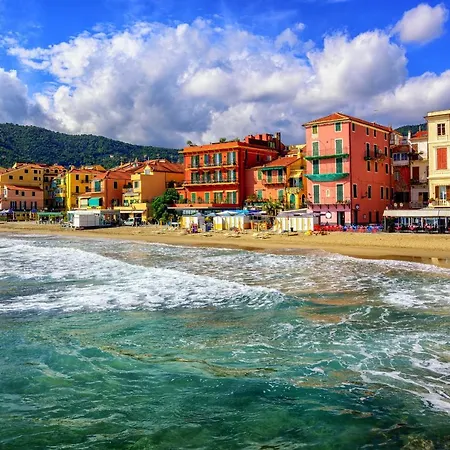 La Casetta Di Rita At 230 Mt From Sea Alassio